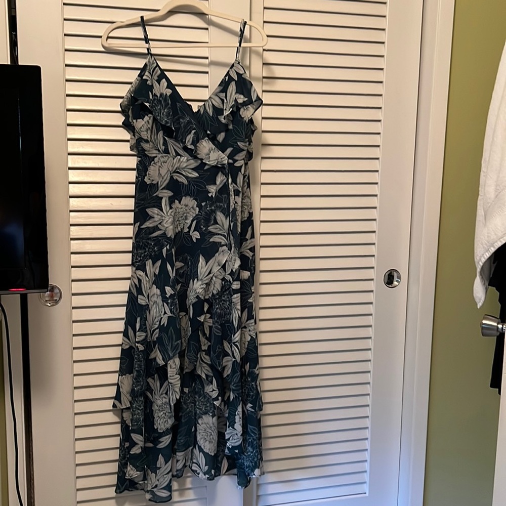 Bardot Green Floral High-lo dress size Medium NWT